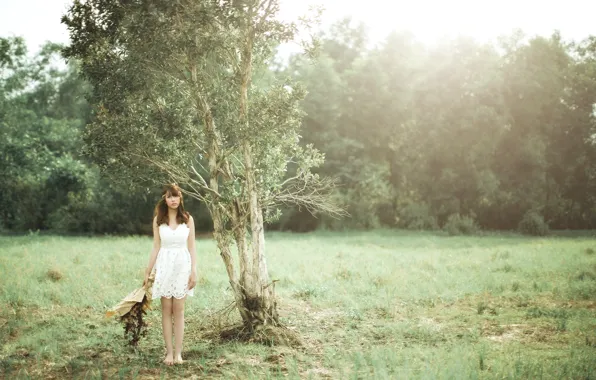 Field, girl, tree