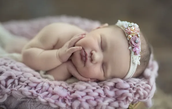 Sleep, girl, baby, wreath
