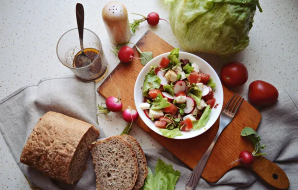 Glass, Tomatoes, Plug, cabbage, Salad, Salad, Radishes, Bread