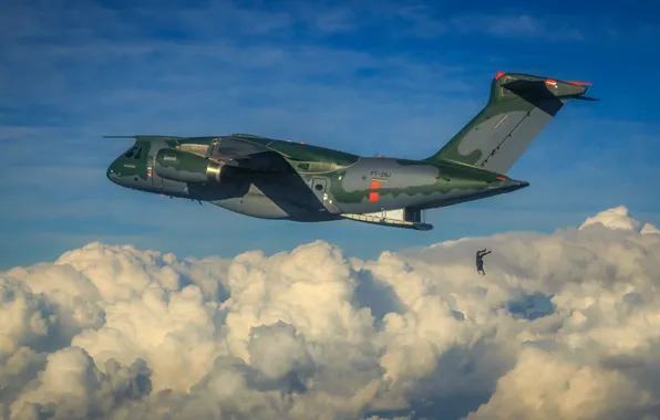 FAB, Embraer, KC-390, military aircraft, Force Air Brazilian, Brazilian Air Force, paratrooper