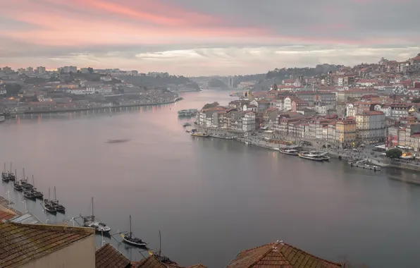 The city, Porto, river Douro