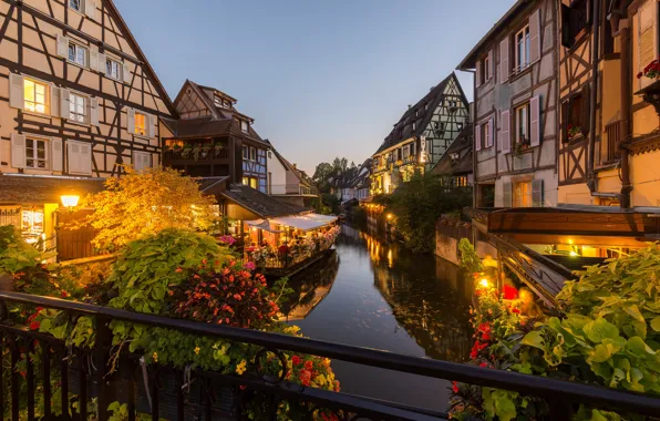 Picture lights, France, the evening, Colmar