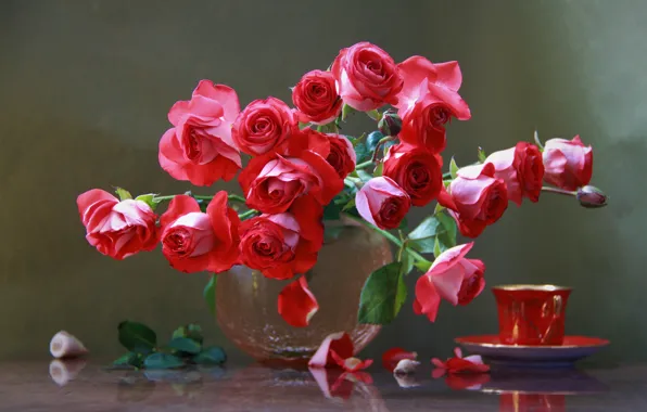 Picture flowers, roses, petals, Cup, vase, shell, Natalya Kudryavtseva