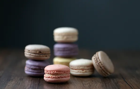 Cakes, macarons, macaroons