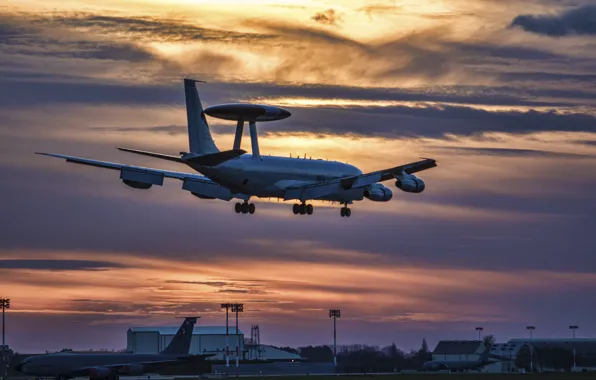 The evening, the plane, the rise, far, detection, radar, Sentry, Boeing E-3