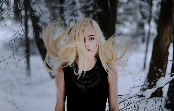 Eyes, branches, hair, blonde, black dress, bokeh, bokeh, hair