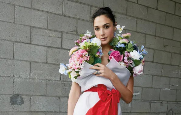 Look, girl, flowers, bow, Gal Gadot, Gal Gadot