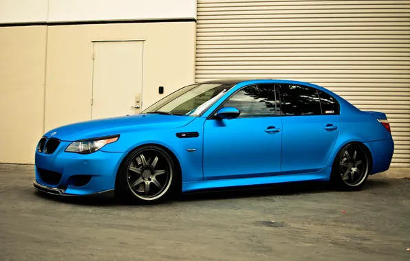 Picture E60, Matte Blue, M5