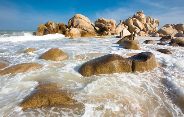 Sea, stones, wave