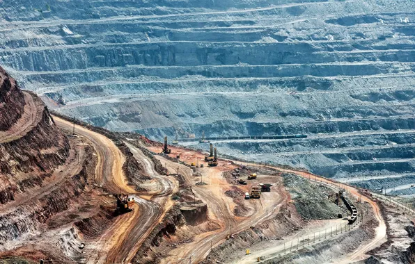 Machinery, mining, operating, mega mining