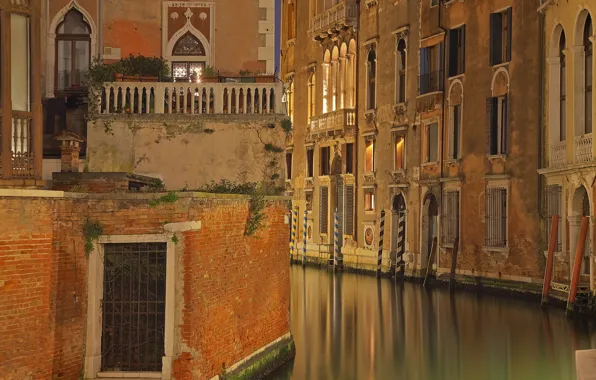 Picture lights, home, Italy, Venice, channel