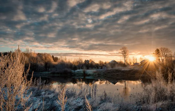 Picture cold, ice, frost, river, dawn, morning, village, November