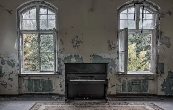 Room, Windows, piano