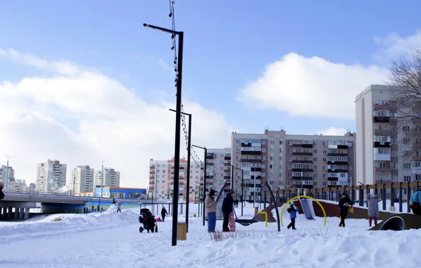 The sky, clouds, snow, people, spring, Russia, architecture, March