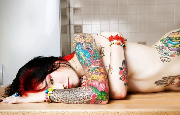Tattoos, tatto, red heir