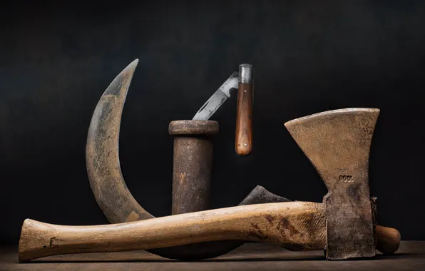 The dark background, knife, instrumento, axe, still life, iron, hammer