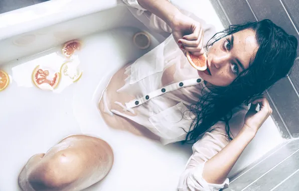 Picture girl, wet, bath, citrus, Ivan Mateos