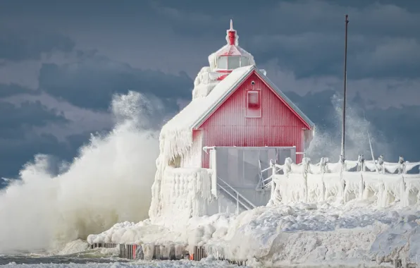 Picture sea, lighthouse, ice