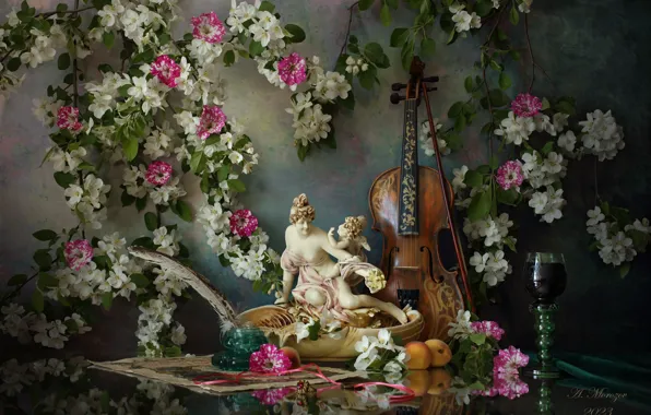 Picture flowers, branches, pen, violin, glass, sculpture, figure, apricots