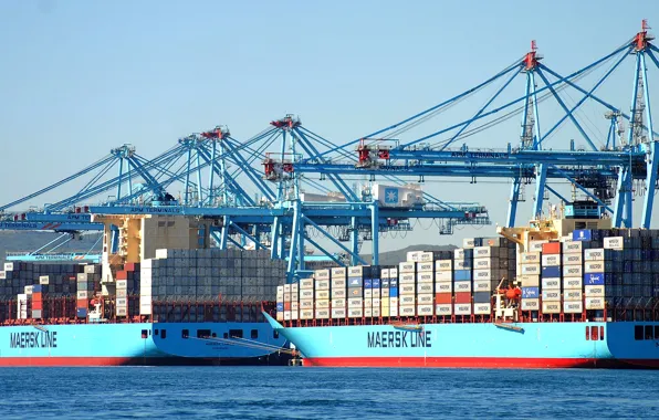 Water, Reflection, Port, Board, The ship, Line, Cargo, A container ship