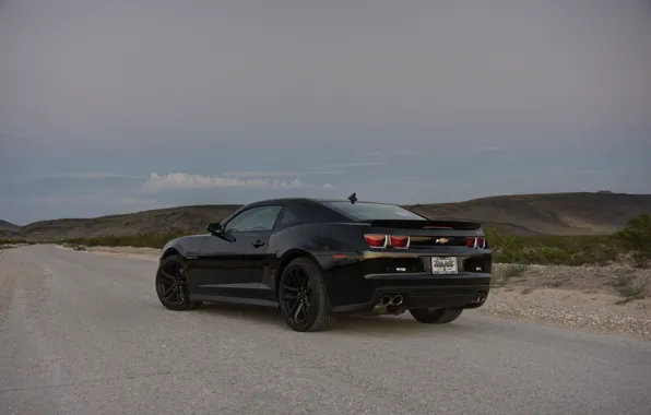 Picture road, grass, black, slope, wheels, Chevrolet, black, camaro