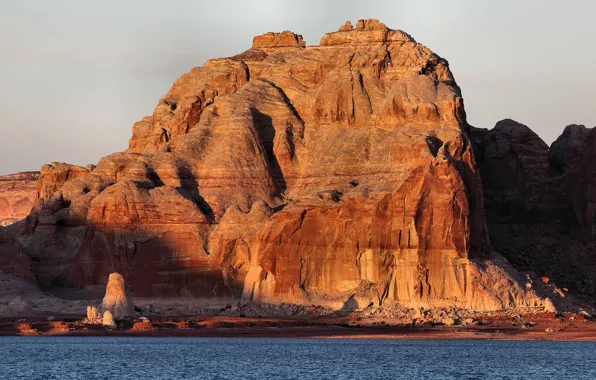 Lake, rocks, sandstone, US southwest