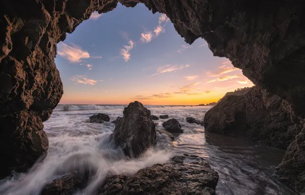 Sea, the sky, rock, dawn