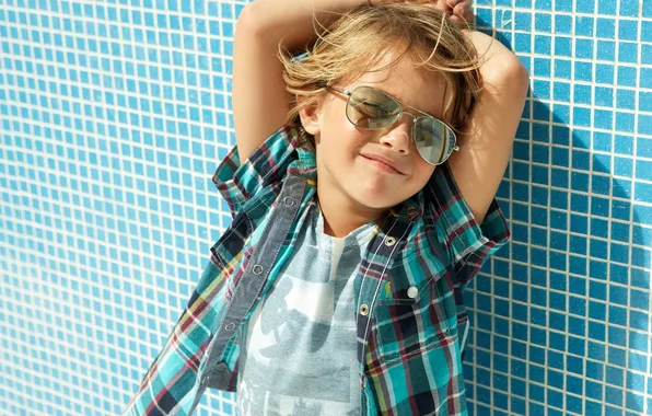 Picture smile, wall, glasses, t-shirt, kid, dude
