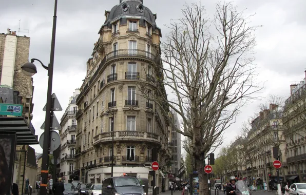 The city, House, Street, Fork