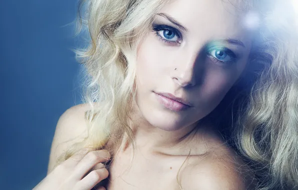 Eyes, look, blonde, curls, curls