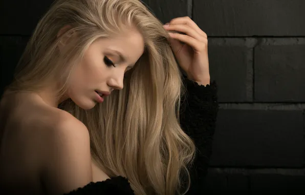 Pose, wall, model, portrait, makeup, hairstyle, blonde, beauty