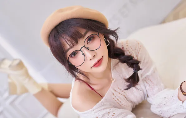 Look, pose, model, portrait, makeup, glasses, hairstyle, lies