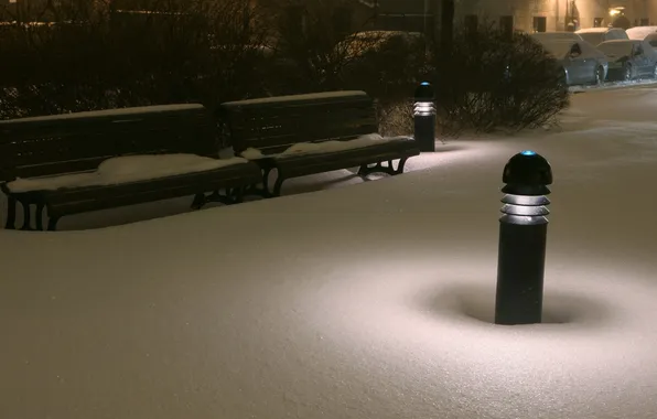 Snow, night, the city