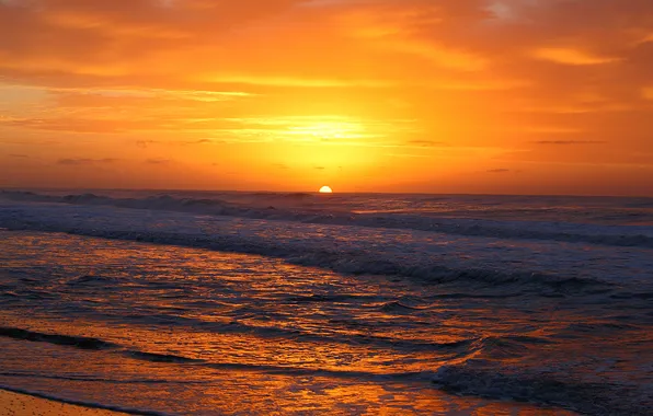 Wave, the sun, clouds, sunset, horizon