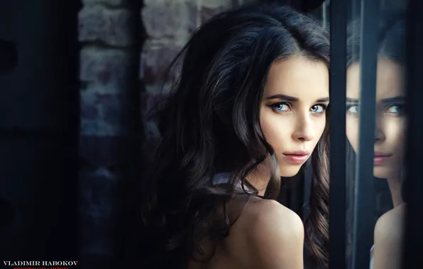 Look, reflection, model, portrait, makeup, brunette, hairstyle, bokeh