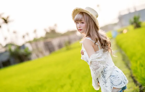 Picture pose, shorts, hat, Asian, Cape, bokeh