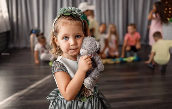 Picture look, children, toy, bear, girl, child, Vladimir Vasiliev