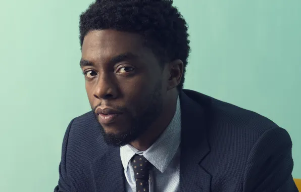 Look, actor, green background, Chadwick Boseman