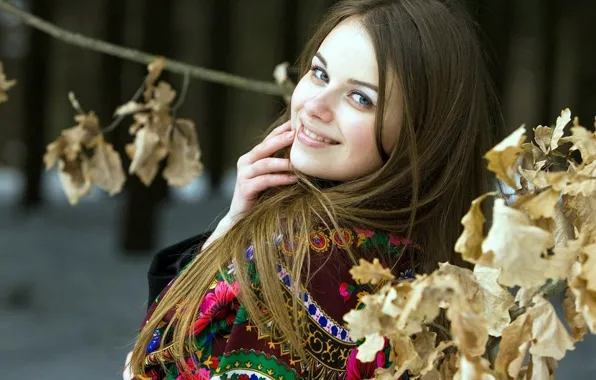 Picture winter, smile, foliage, shawl, Russian, brown hair, Slavyanka