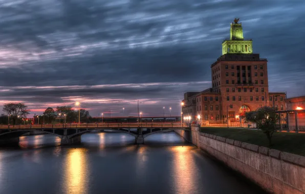 The city, lights, the evening