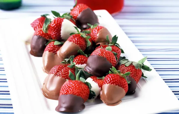 Picture berries, chocolate, strawberry