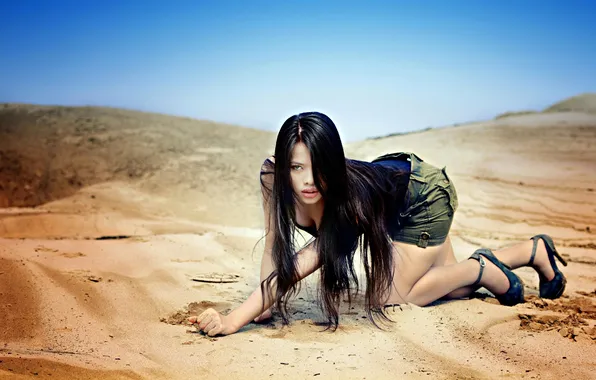 LOOK, SAND, BRUNETTE, SKIRT, DESERT, Lyly Cat