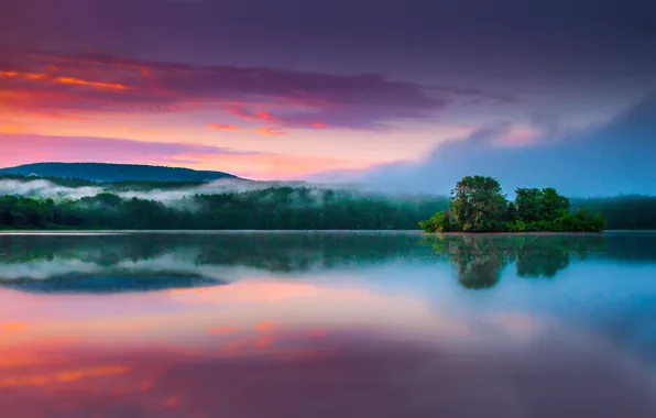 Picture sunrise, Melrose, New York., Tomhannock reservoir