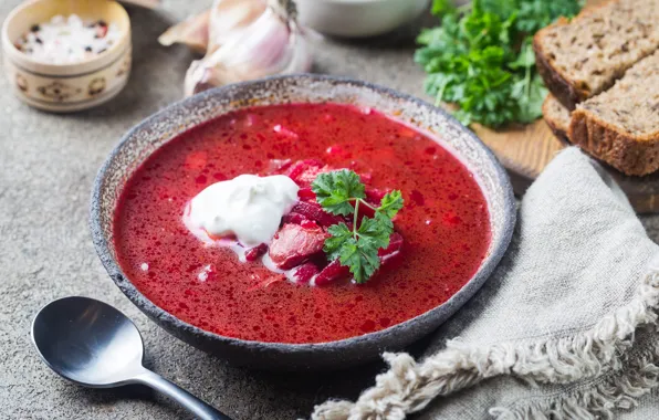 Bread, spoon, parsley, soup, garlic, sour cream