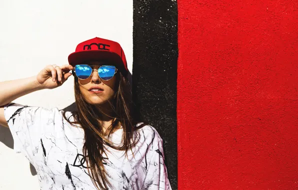 Face, style, background, wall, model, glasses, cap