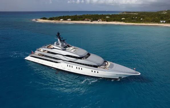 Picture the ocean, yacht, running, superyacht, feadship Tango