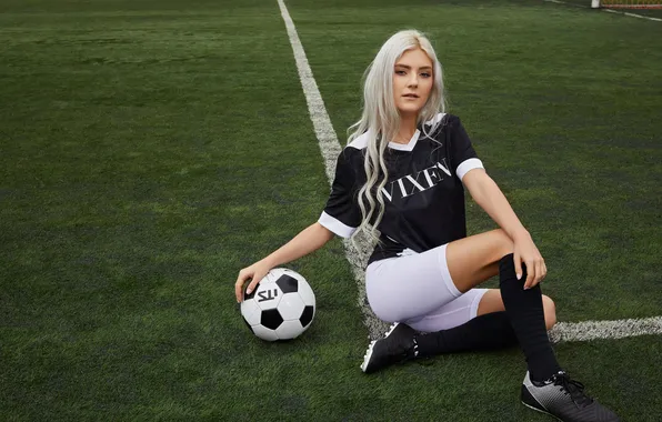 Picture shorts, woman, beautiful, model, sweet, blonde, ball, adorable