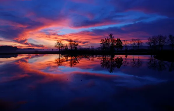 Picture clouds, trees, lake, glow