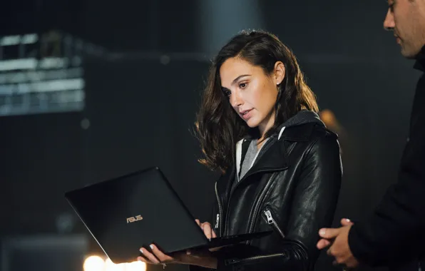 Advertising, actress, brunette, beauty, gal gadot, asus, Gal gadot