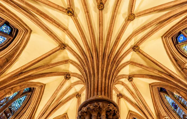 Gothic, England, support, arch, Lichfield Cathedral, Cathedral of the blessed virgin Mary and St Chad's